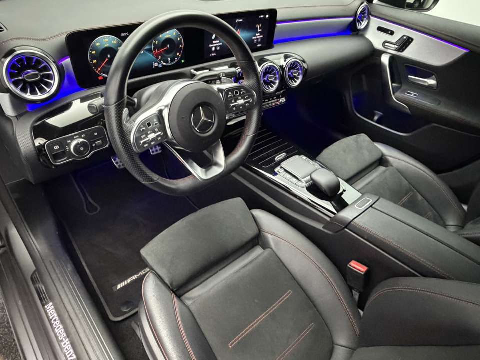Mercedes-Benz CLA 180 - Imagem 9