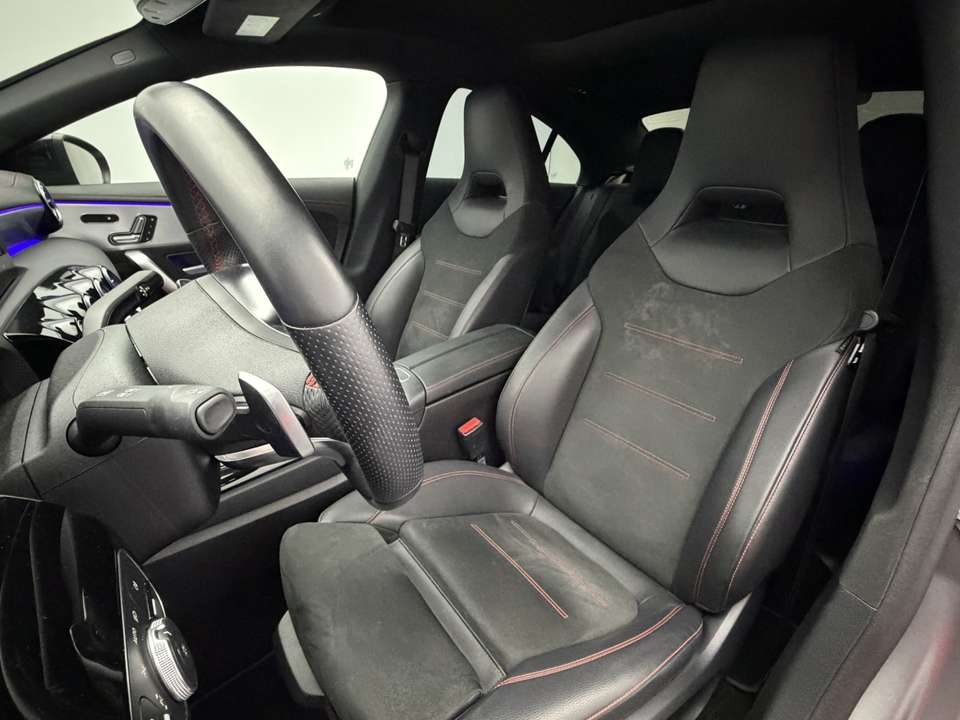 Mercedes-Benz CLA 180 - Imagem 10