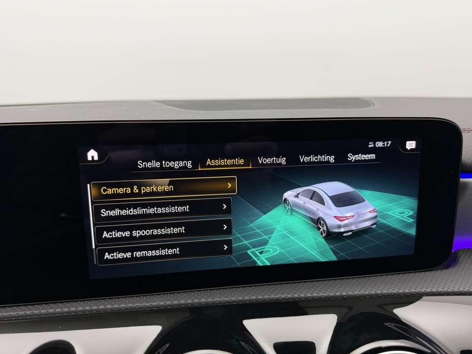 Mercedes-Benz CLA 180 - Imagem 16