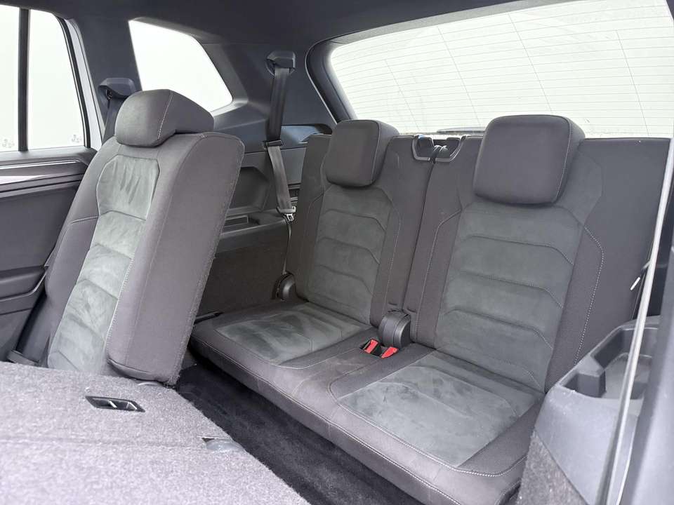 Volkswagen Tiguan Allspace - Imagem 9