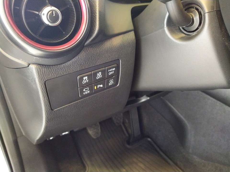 Mazda 2 - Imagem 14