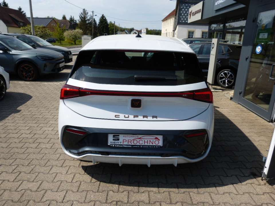 CUPRA Born - Imagem 5