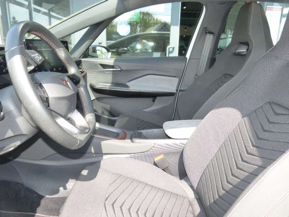 CUPRA Born - Imagem 12