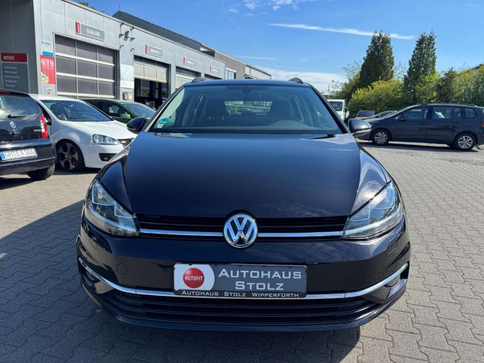 Volkswagen Golf - Imagem 2