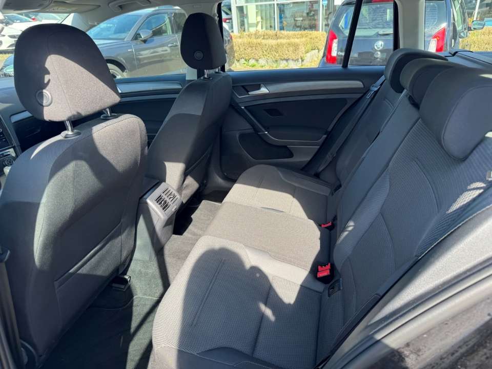 Volkswagen Golf - Imagem 11