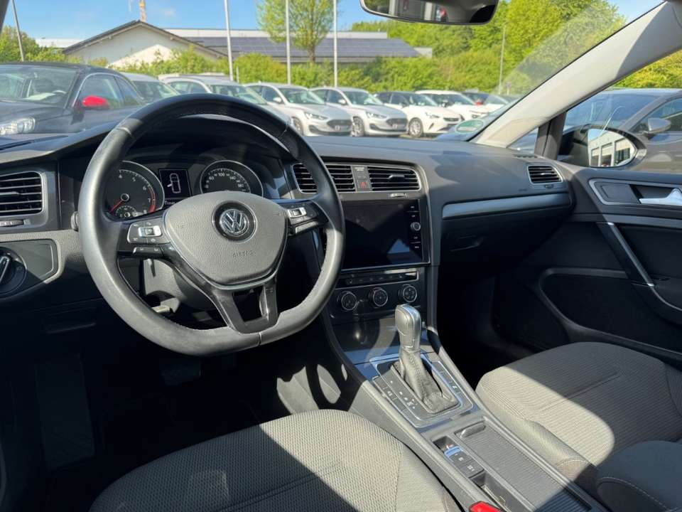 Volkswagen Golf - Imagem 12