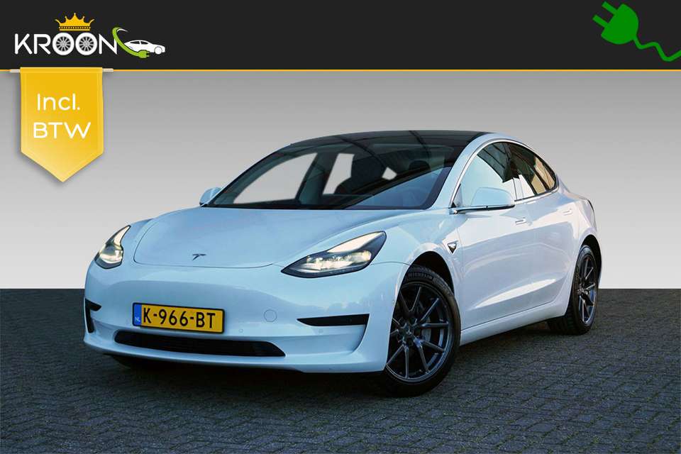Tesla Model 3 - Imagem 1