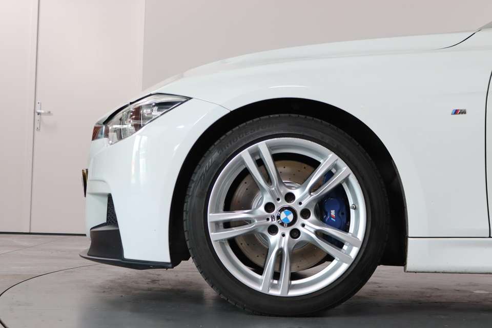 BMW 340 - Imagem 13