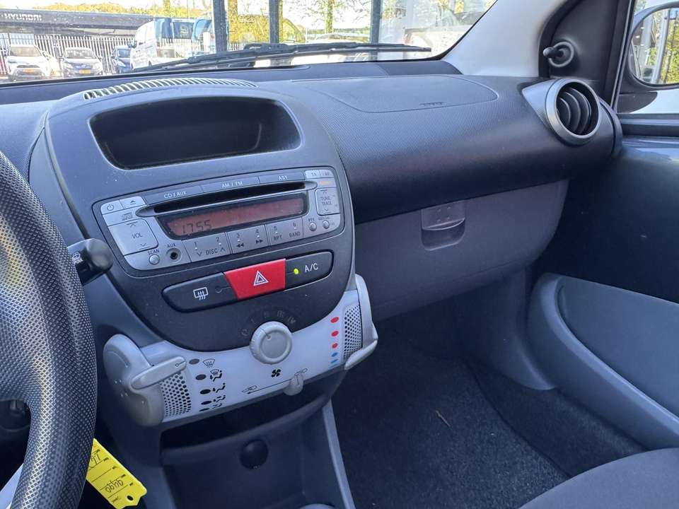 Toyota Aygo - Imagem 13