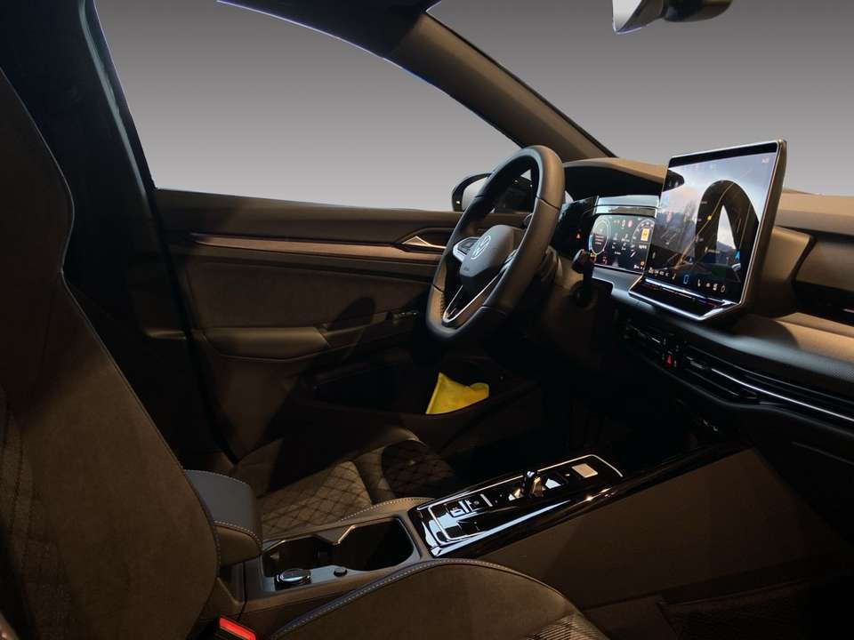 Volkswagen Golf Variant - Imagem 8
