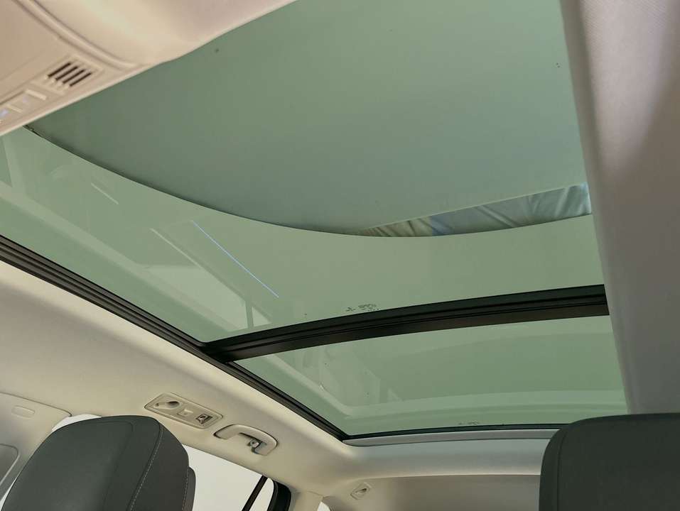 Volkswagen Tiguan Allspace - Imagem 14