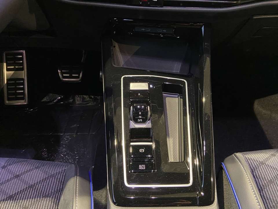 Volkswagen Golf Variant - Imagem 15