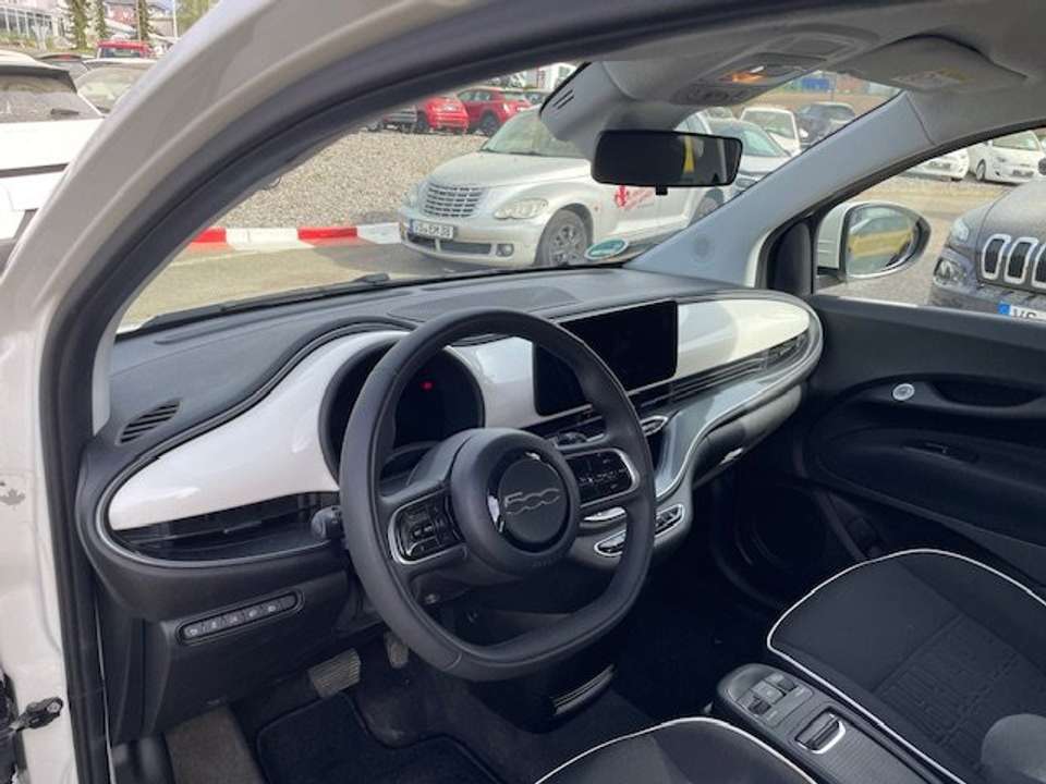 Fiat 500e - Imagem 8
