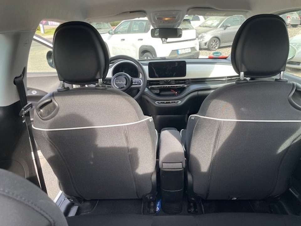 Fiat 500e - Imagem 11
