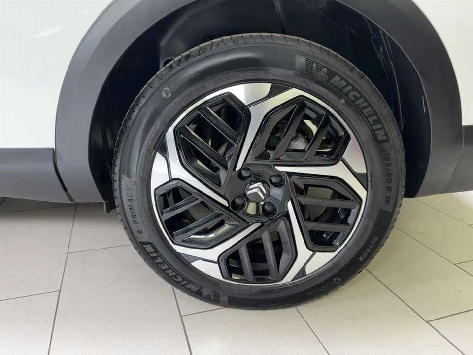 Citroen C4 X - Imagem 14