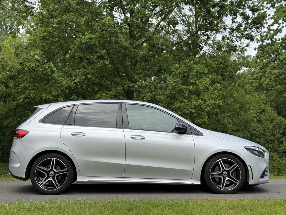 Mercedes-Benz B 220 - Imagem 5