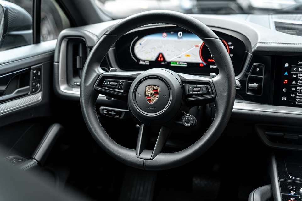 Porsche Cayenne - Imagem 10