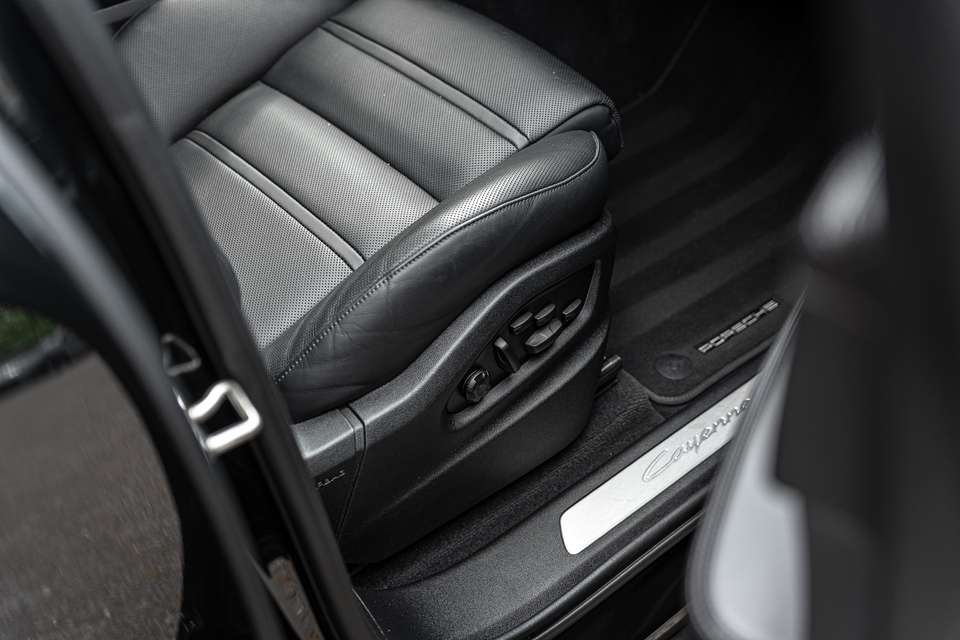 Porsche Cayenne - Imagem 13
