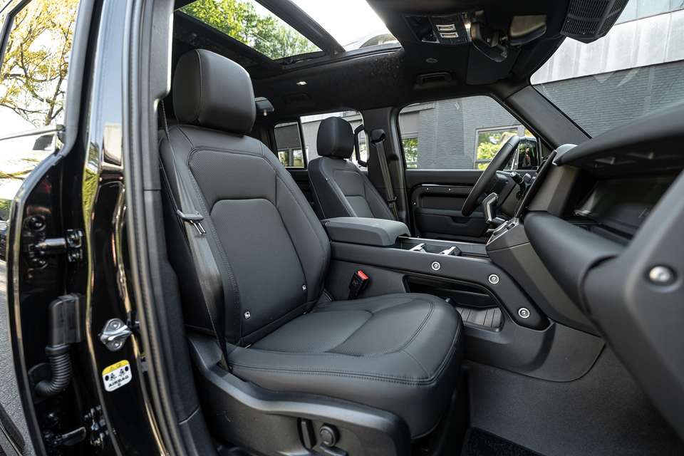 Land Rover Defender - Imagem 4