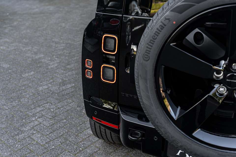 Land Rover Defender - Imagem 18