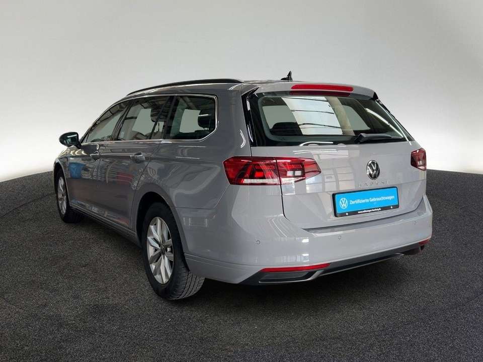 Volkswagen Passat Variant - Imagem 3