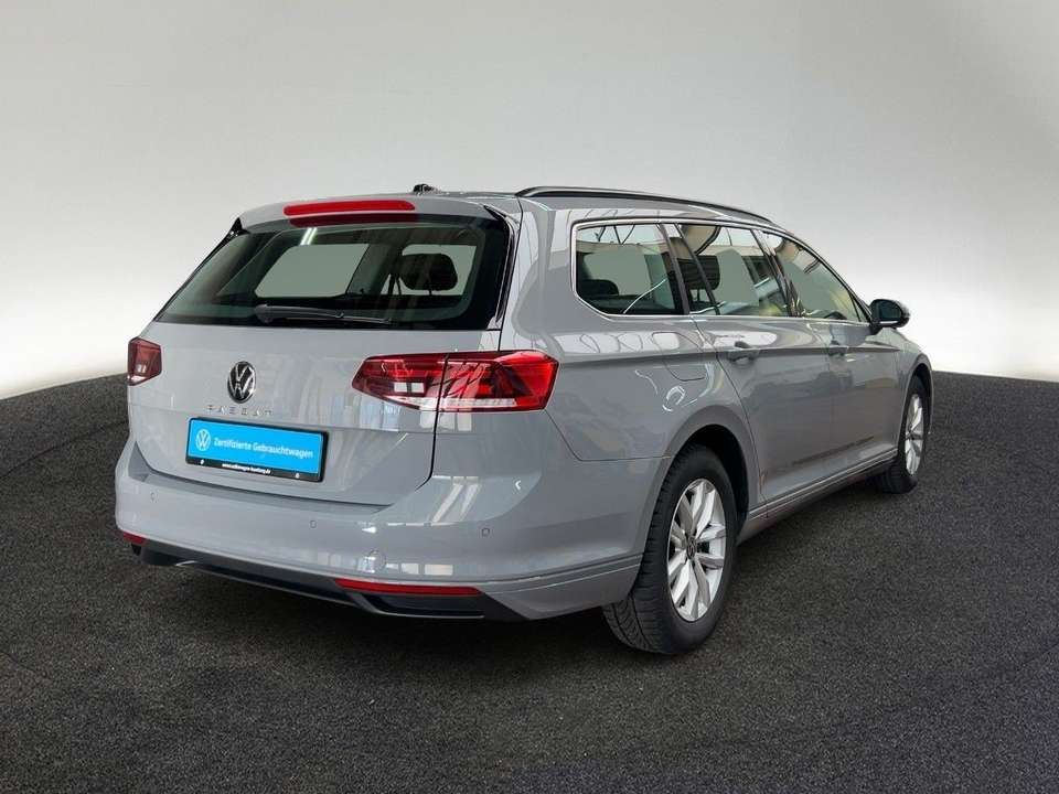 Volkswagen Passat Variant - Imagem 5