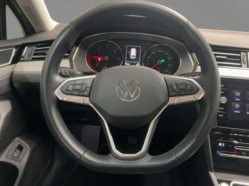 Volkswagen Passat Variant - Imagem 13