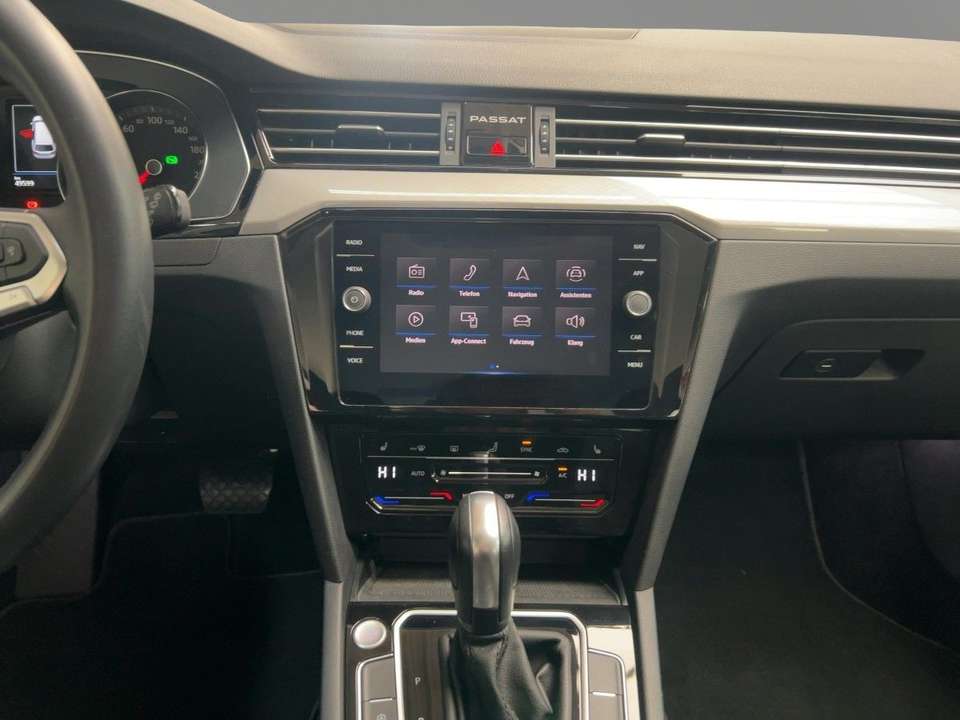 Volkswagen Passat Variant - Imagem 14