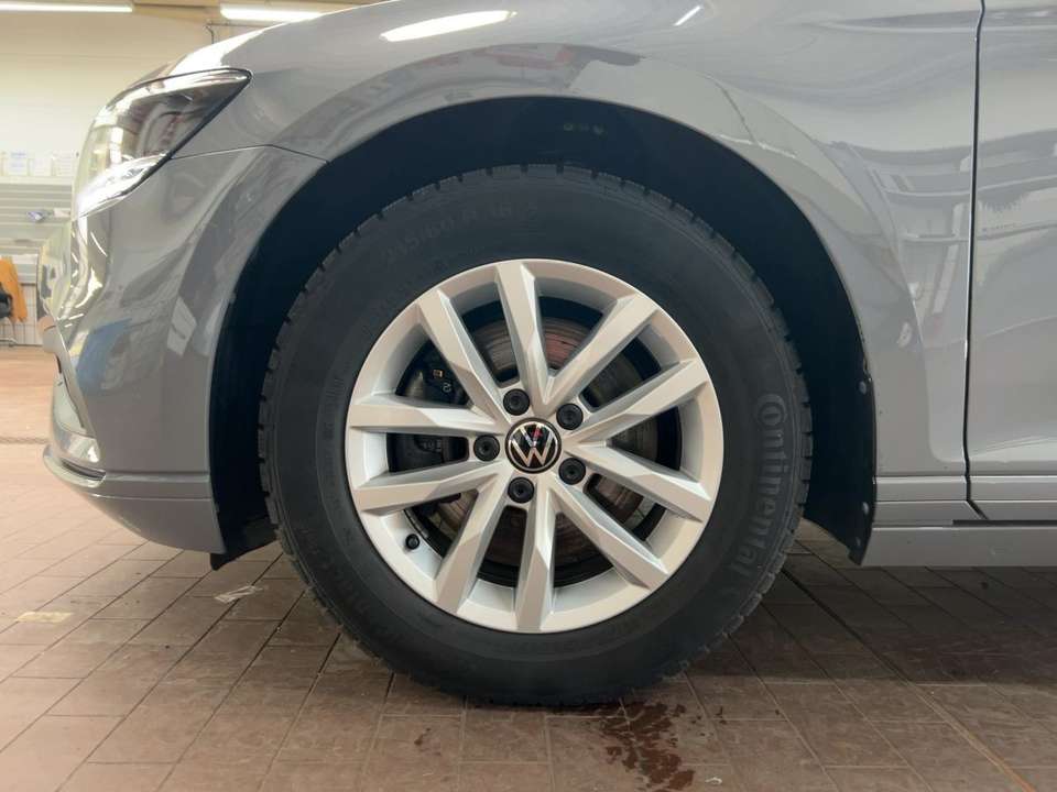 Volkswagen Passat Variant - Imagem 15