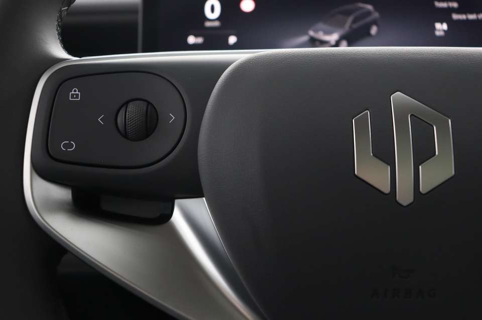 Leapmotor B10 - Imagem 14