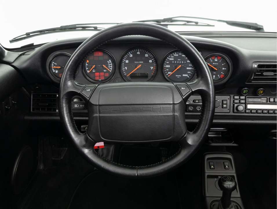 Porsche 964 - Imagem 9