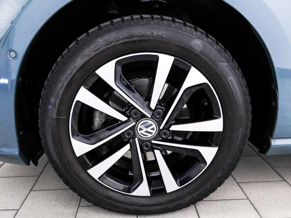 Volkswagen Golf - Imagem 3