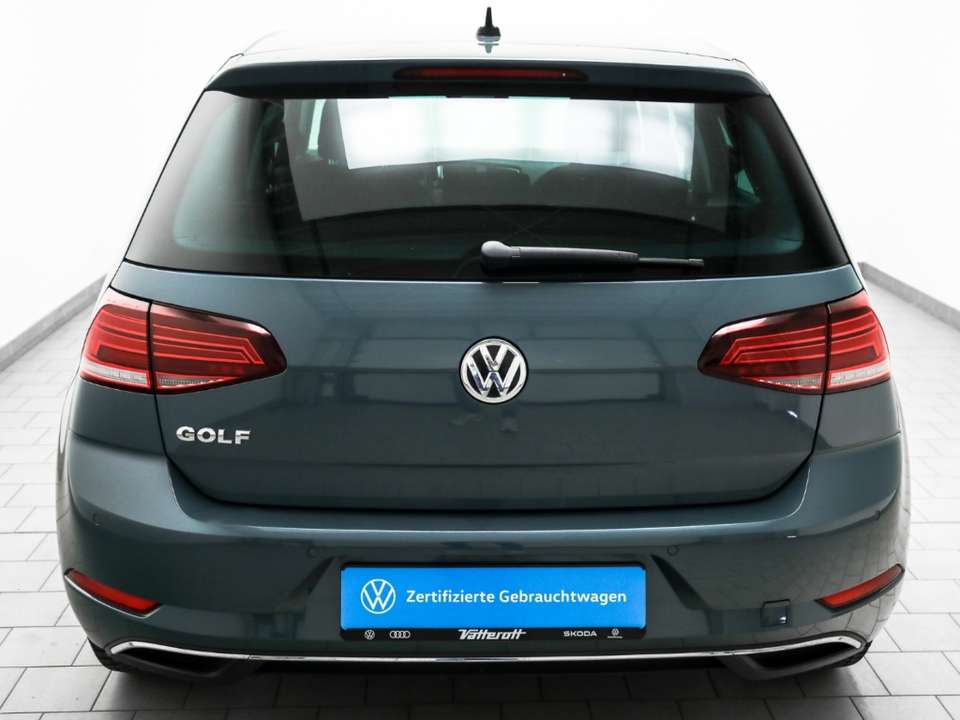 Volkswagen Golf - Imagem 4