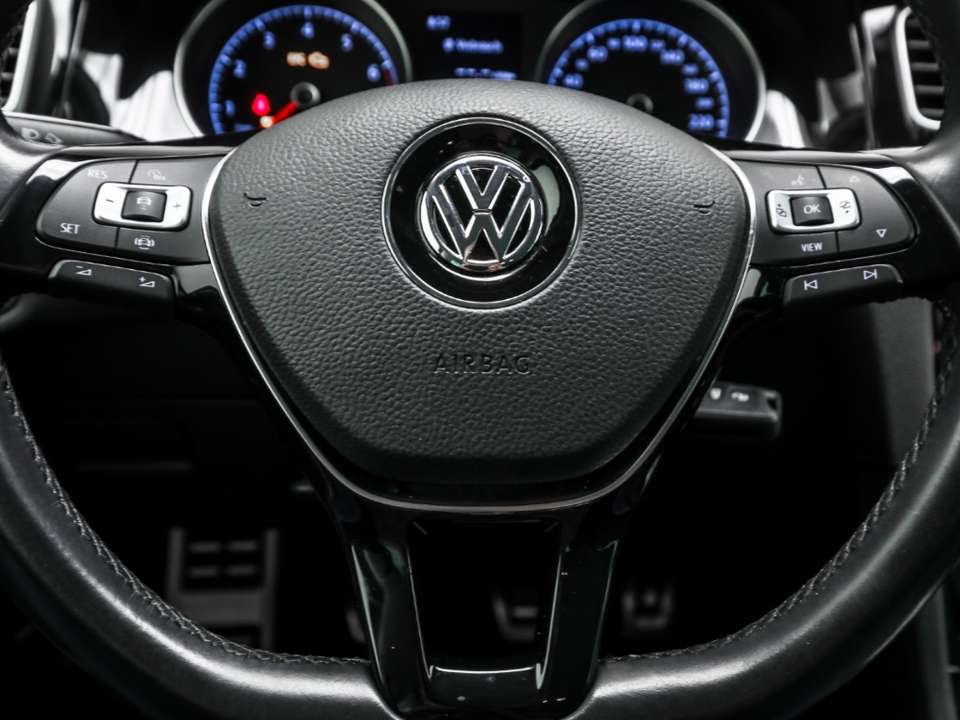Volkswagen Golf - Imagem 8