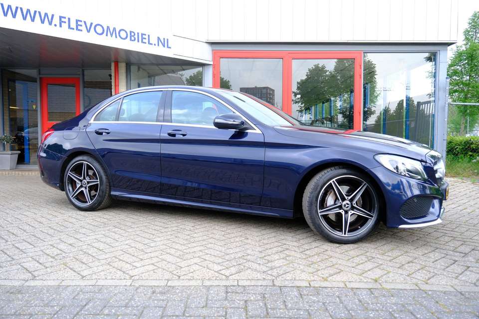 Mercedes-Benz C 180 - Imagem 4