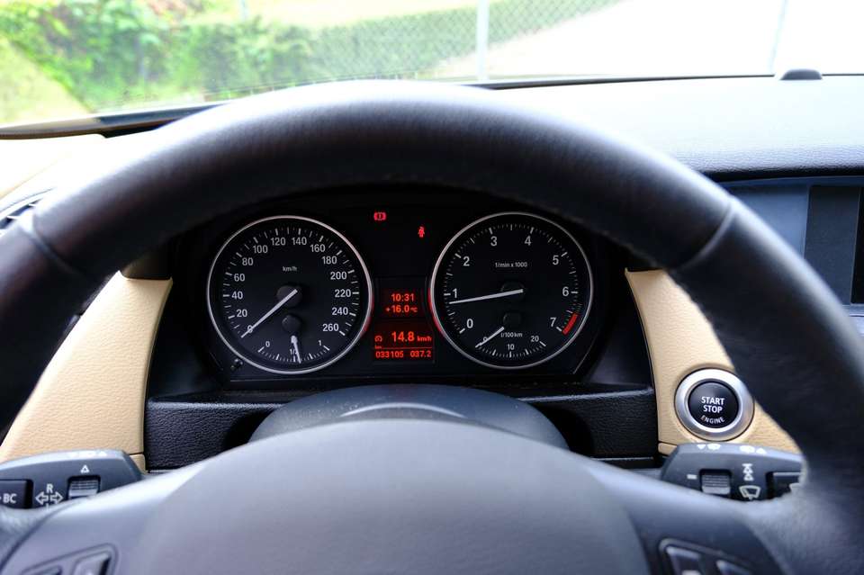 BMW X1 - Imagem 12