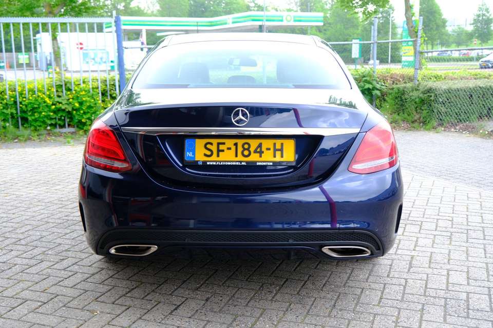 Mercedes-Benz C 180 - Imagem 8