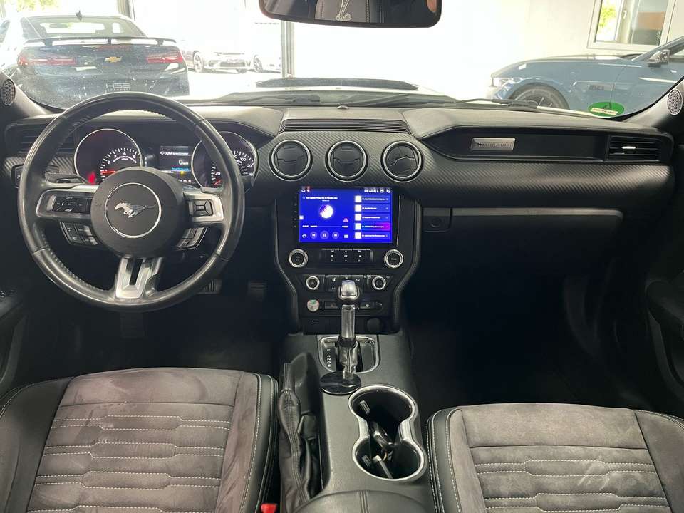 Ford Mustang - Imagem 12