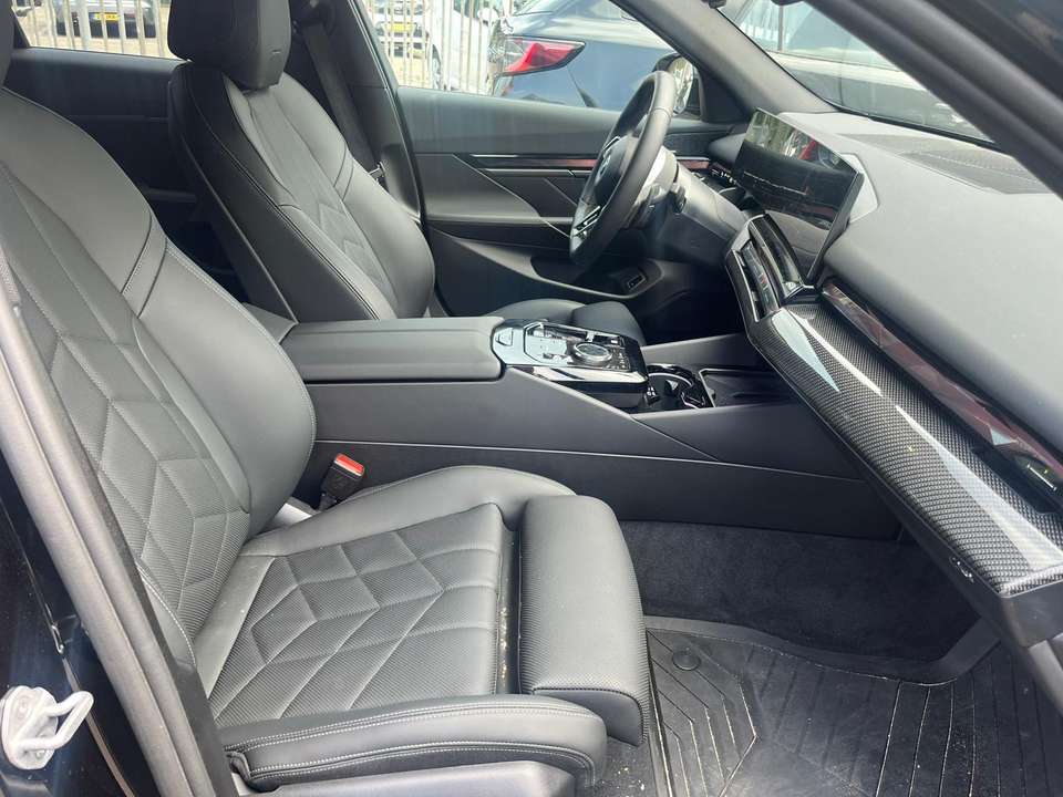 BMW 530 - Imagem 9