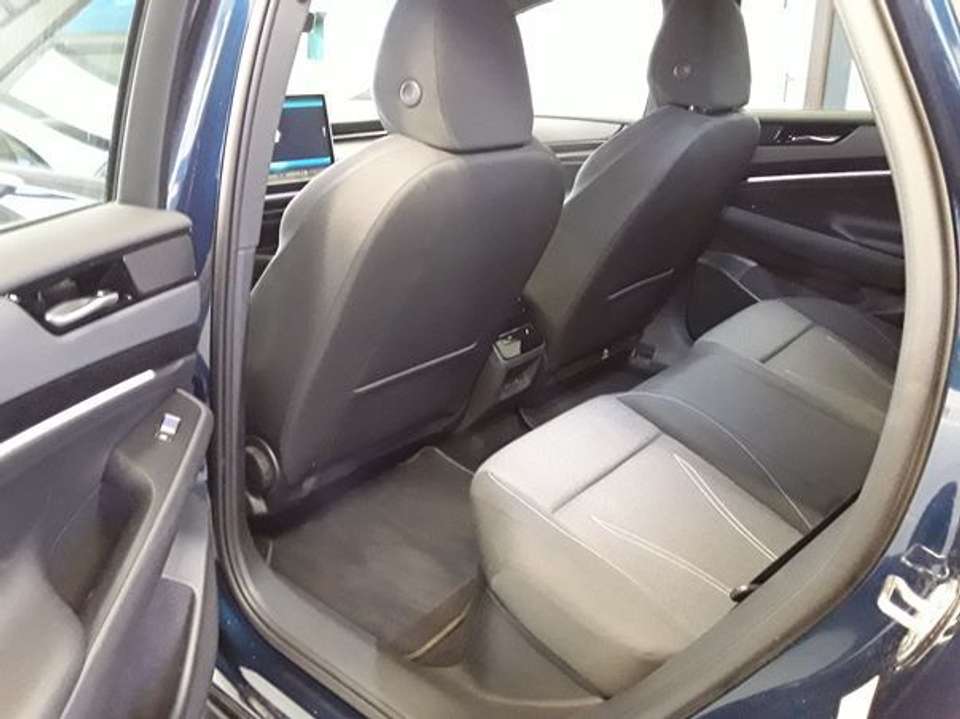 Car picture 9