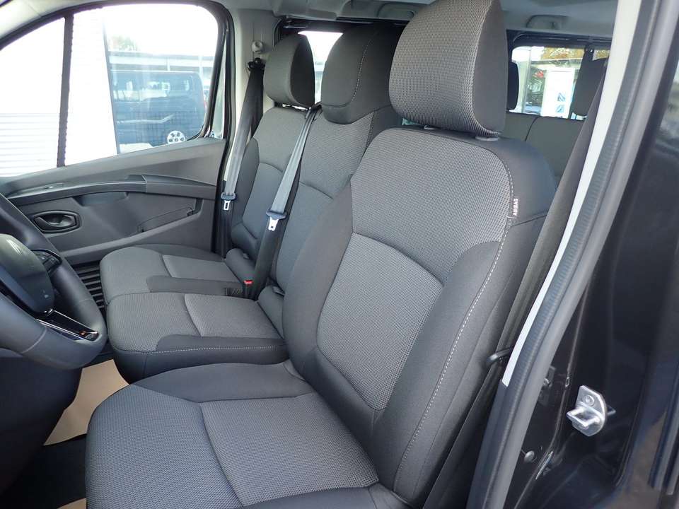 Renault Trafic - Imagem 10