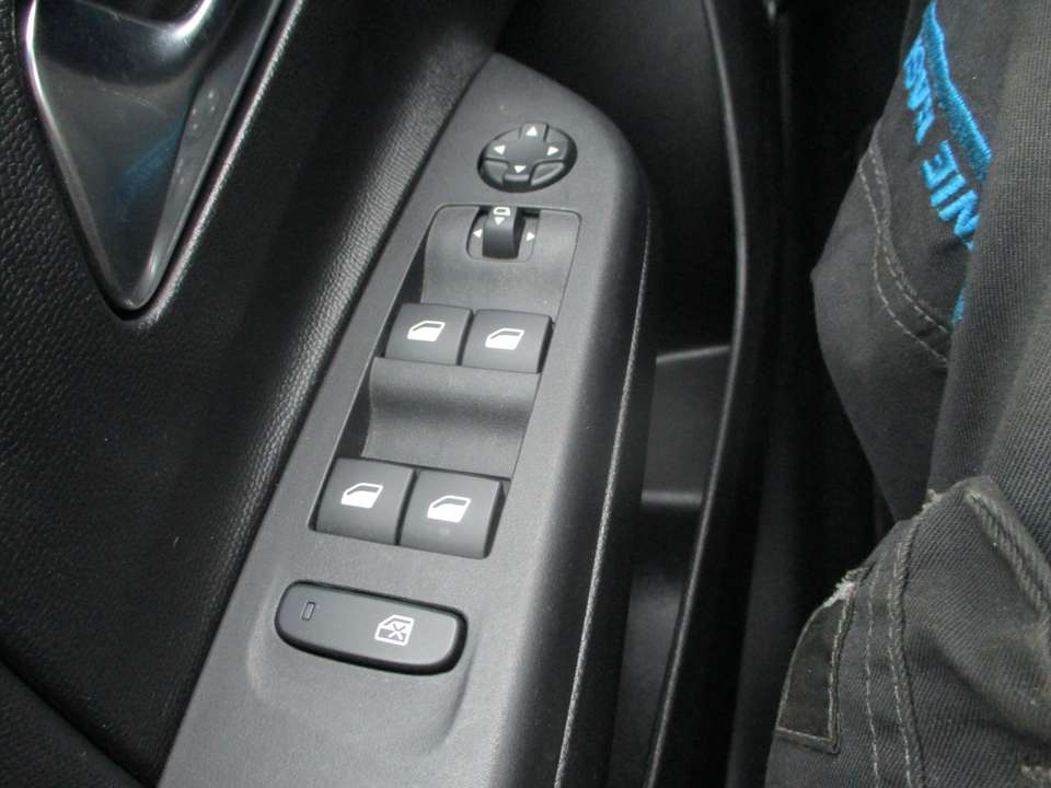 Opel Corsa - Imagem 10