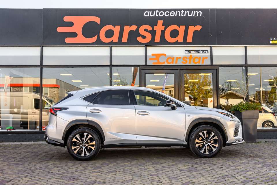 Lexus NX 300h - Imagem 6