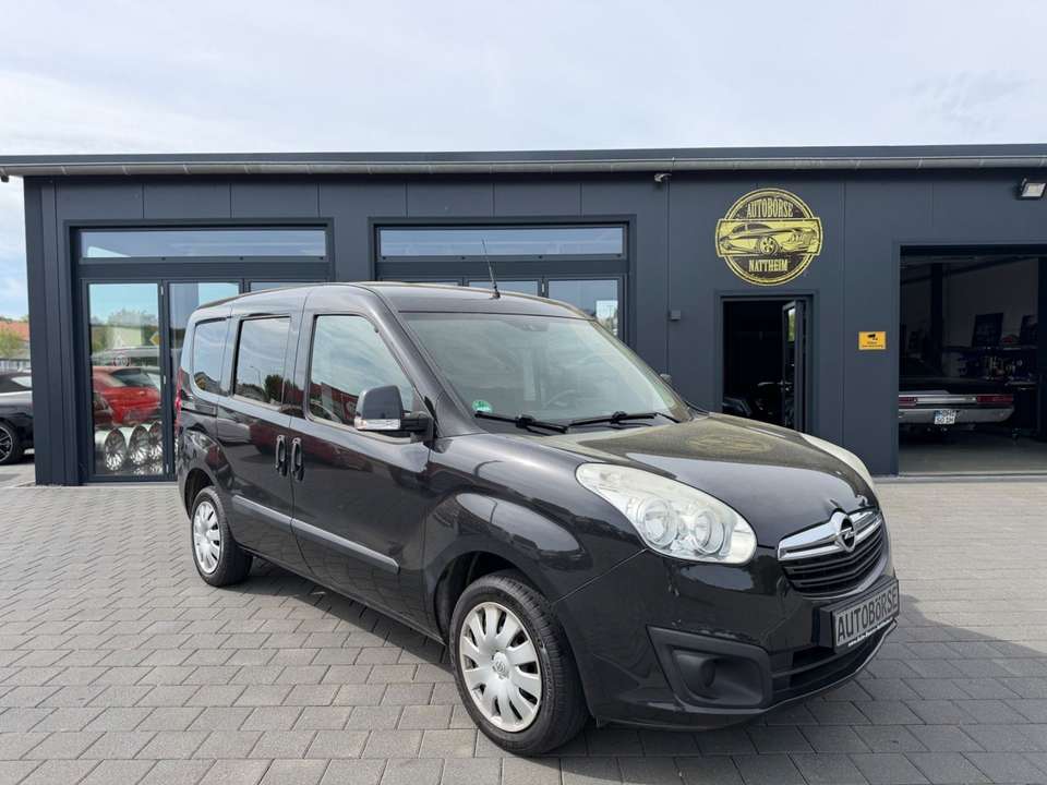 Opel Combo - Imagem 1