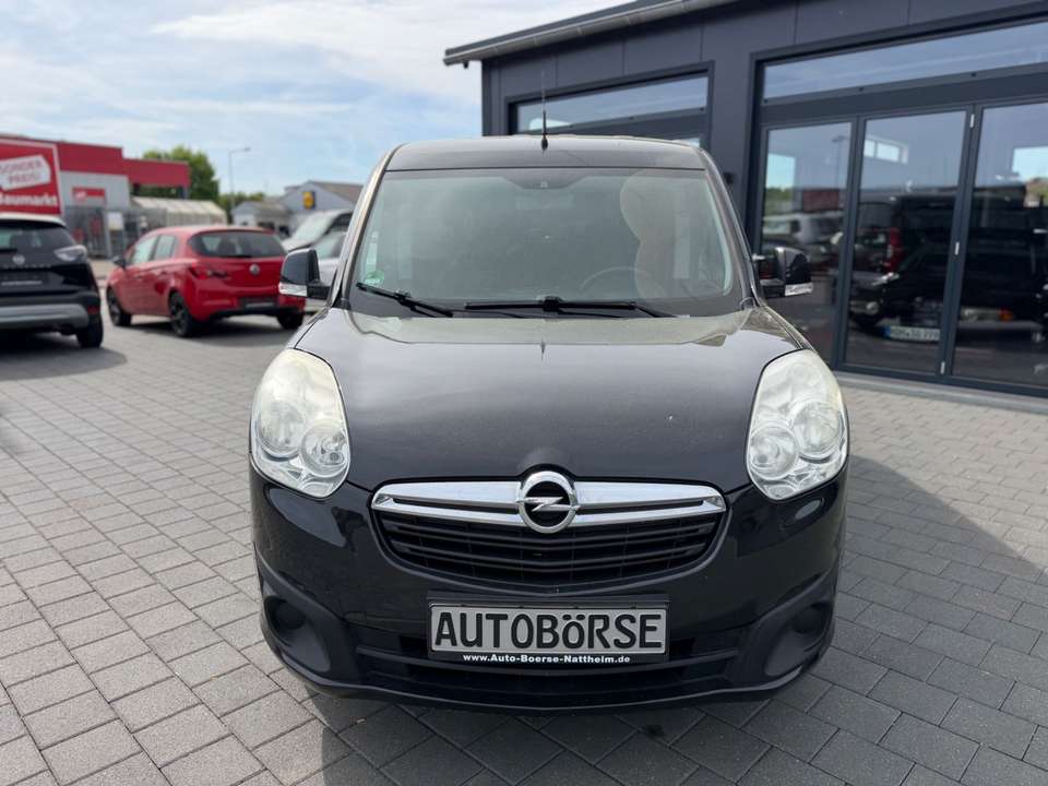 Opel Combo - Imagem 2
