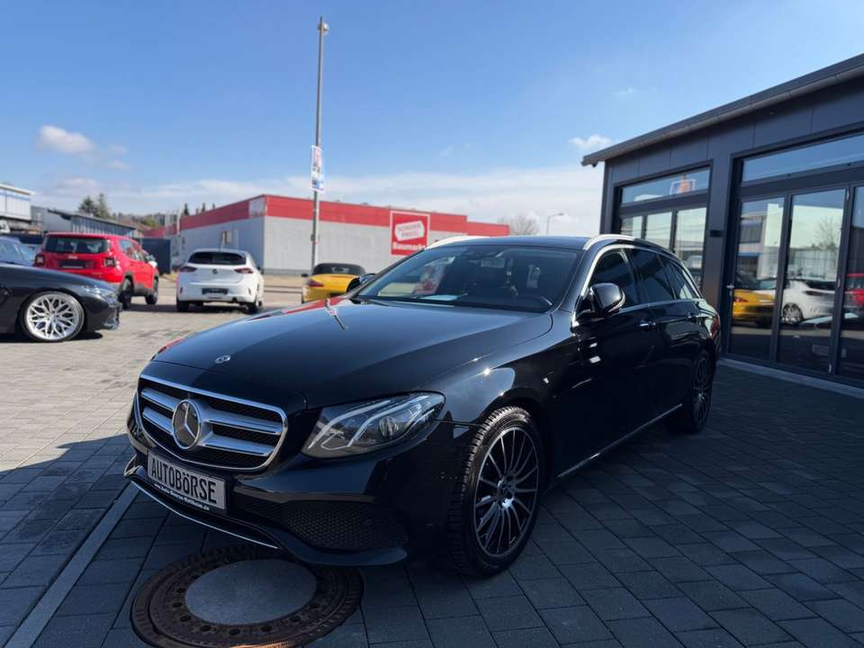Mercedes-Benz E 220 - Imagem 3