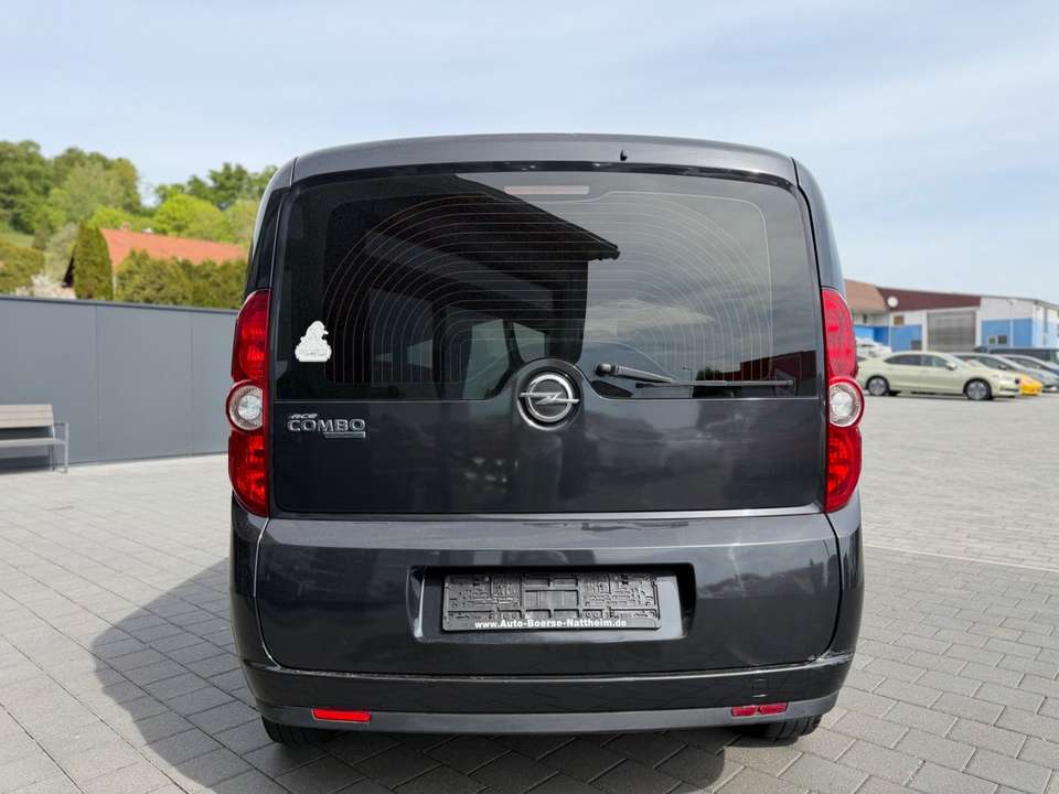 Opel Combo - Imagem 6