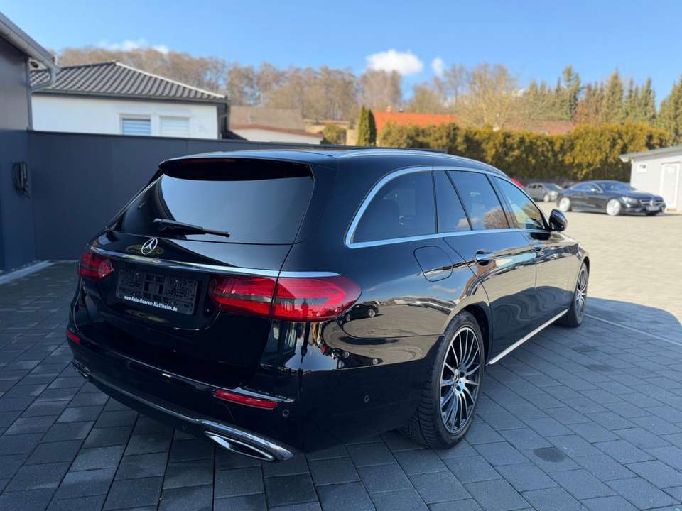 Mercedes-Benz E 220 - Imagem 7