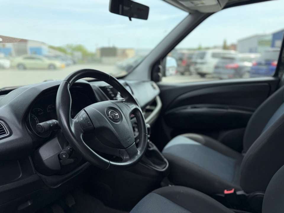Opel Combo - Imagem 10