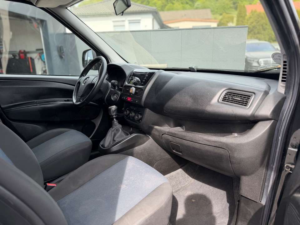 Opel Combo - Imagem 13